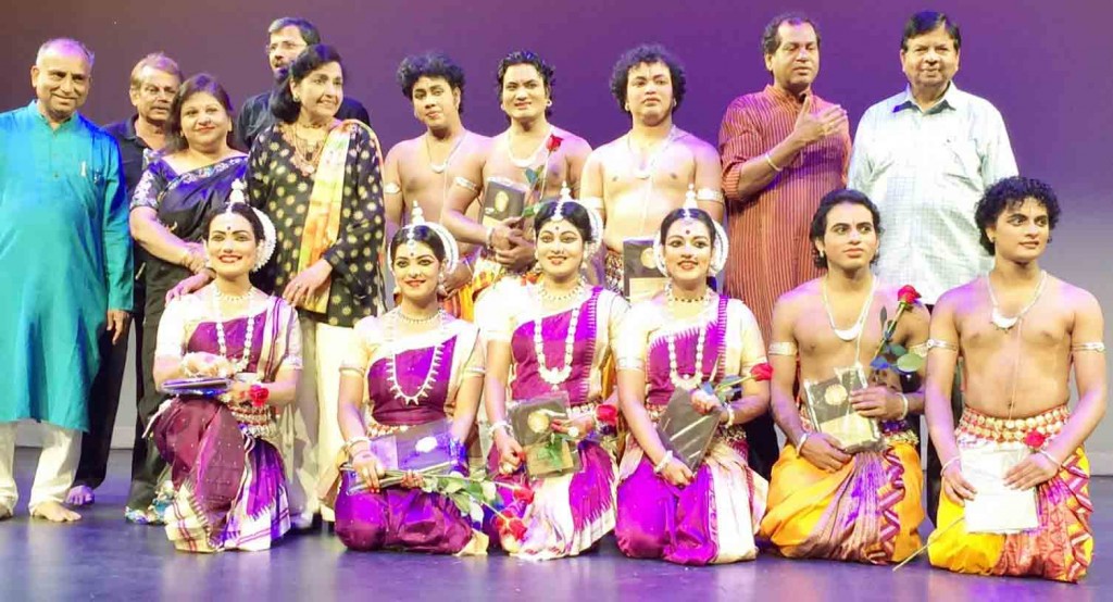 . Dr. Renuka Misra (standing 4th from left) and Dr. Zafar Iqbal (standing last from left) with troupe members.