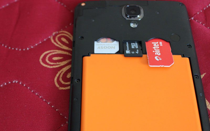 SIM-card-Tray-and-Micro-SD-tray