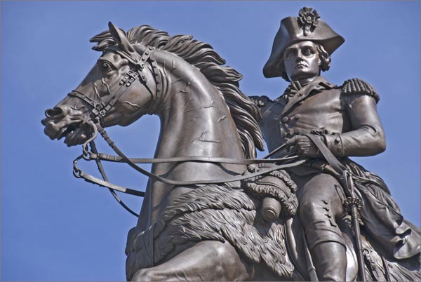 statue-of-George-Washington