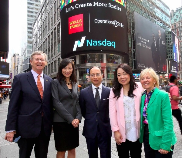 From left to right: Dr. William Magee, CEO & Co-Founder of Operation Smile; Shuyi Wang, Asian Segments Manager at Wells Fargo; Rahul Baig, Managing Director at Wells Fargo; Della Ng, Vice President of Integrated Marketing at Wells Fargo; Kathleen Magee, President & Co-Founder of Operation Smile. Photo Credit: Jay Mandal.