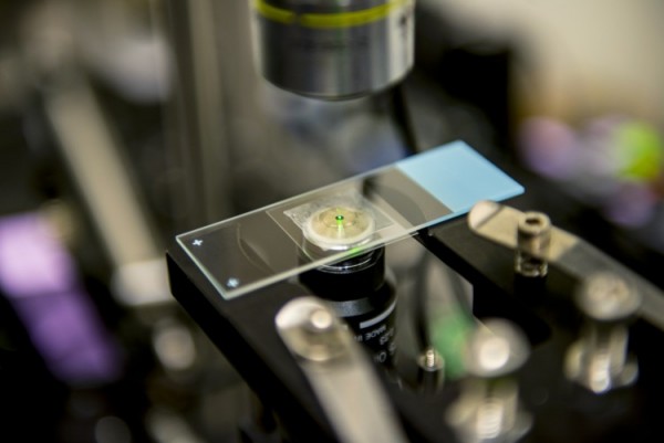 UW-cooling-laser-crystal