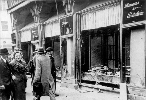 Kristallnacht, Nov. 1938; photo credit: German Federal Archive/Wikimedia Commons