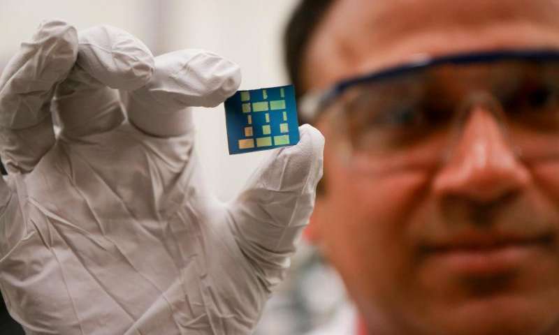 Transistors made with Tiwari’s semi-conducting material could lead to computers and smartphones that are over 100 times faster than regular devices. Credit: Dan Hixson/University of Utah College of Engineering Read more at: http://phys.org/news/2016-02-team-groundbreaking-semiconducting-material-faster.html#jCp
