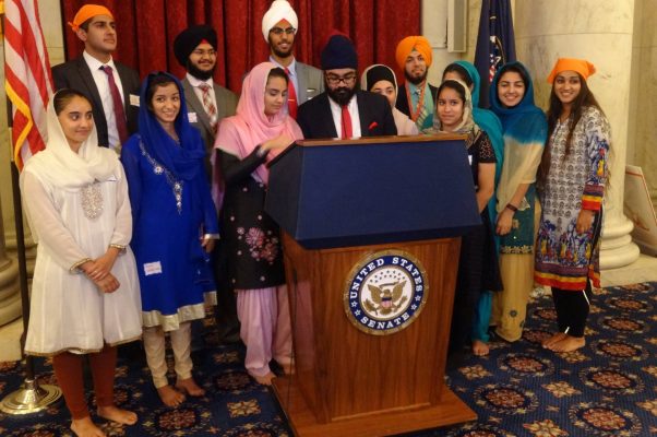 SALDEF's brilliant SikhLEAD Class of 2016 organized the third annual 'Langar on the Hill'