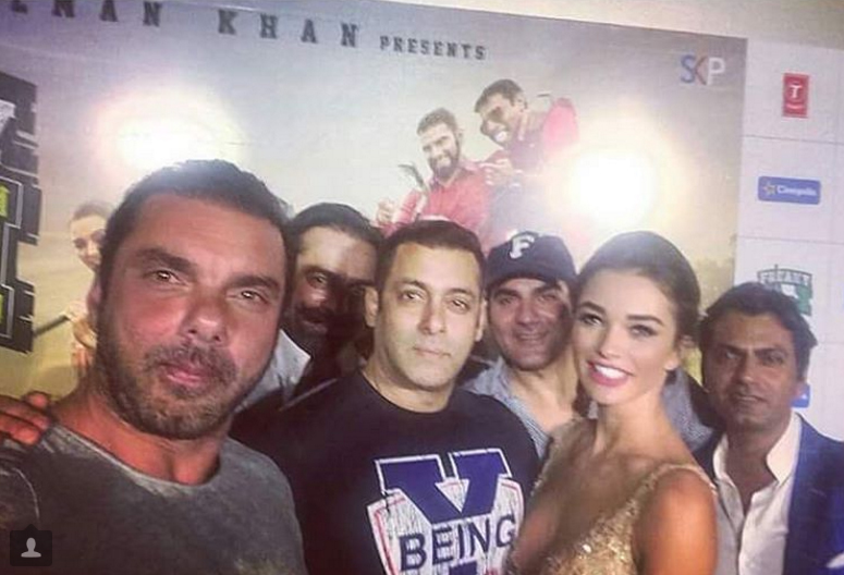 Salman-Khan-with-Brothers