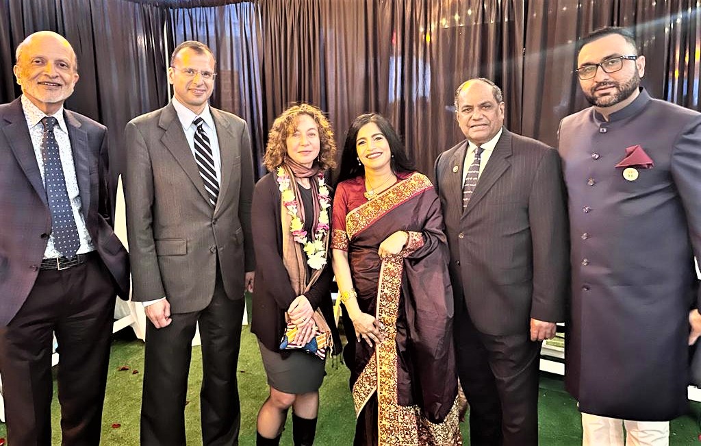 Honorees with New York Deputy Mayor Meera Joshi and Environmental Protection Commissioner Rohit Aggarwala. From l to r M.R. Rangaswamy, Aggarwala, Joshi, Falu Shah, Thomas Abraham and Ankur Vaidya